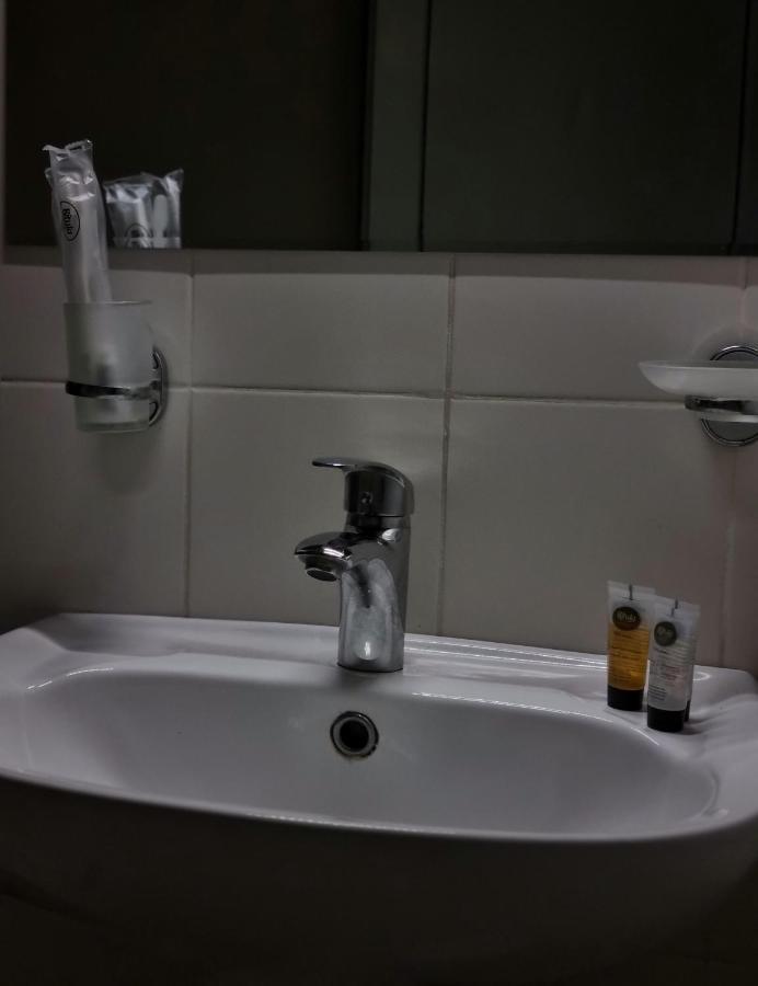 Rail Hotel Tbilisi Zewnętrze zdjęcie